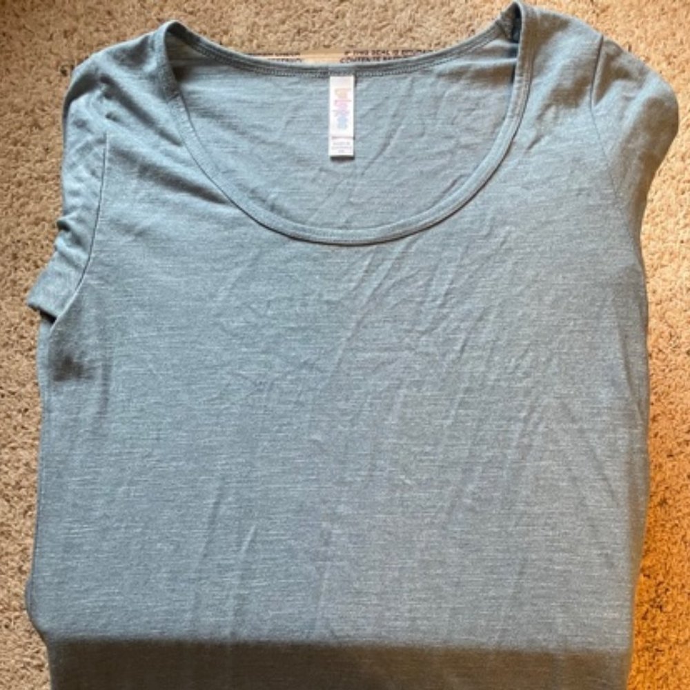 LuLaRoe Classic T Size XS